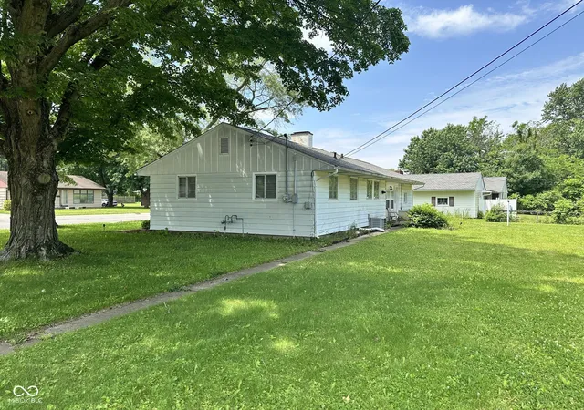 3rd image of 2 W Tilden Dr, Brownsburg, IN 46112 | MLS# 22106421