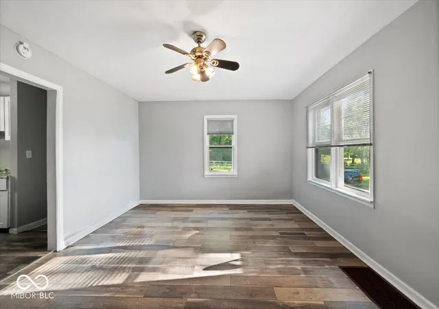 5th image of 5118 Sandhurst Dr, Indianapolis, IN 46217 | MLS# 22106422