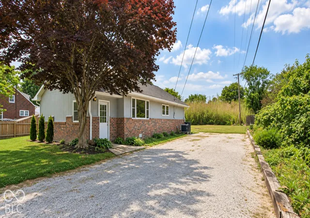 Photo 1 of Single family home for sale at 506 N Main St, Brooklyn, IN 46158 | MLS# 22106427 | Listing updated on 2026-09-27