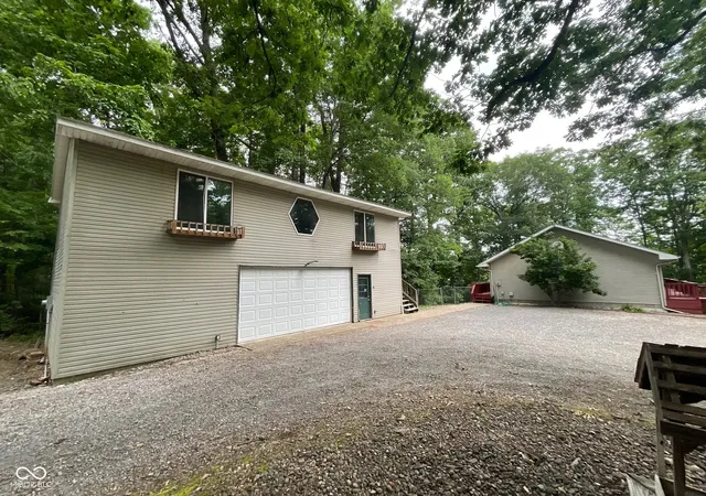 Photo 83 of Single family home for sale at 9300 E Brooks Ln, Rockville, IN 47872 | MLS# 22106428 | Listing updated on 2026-08-17