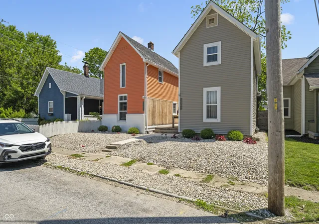 2nd image of 1119 S Randolph St, Indianapolis, IN 46203 | MLS# 22106437