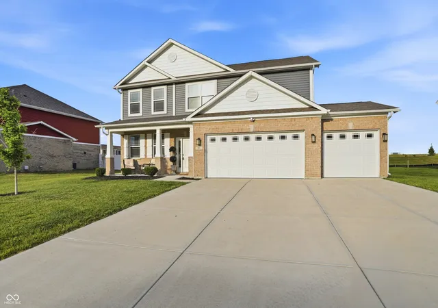 Homes for sale in Whiteland, IN | 181 Thorpe Dr, Whiteland, IN 46184 | MLS# 22106438