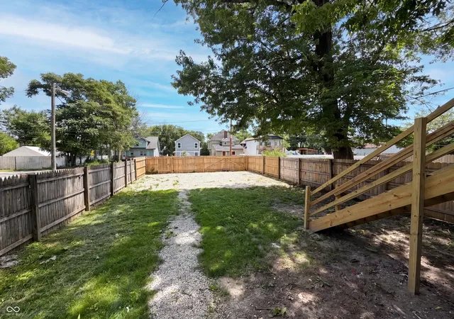 Photo 17 of Single family home for sale at 37 N Sherman Dr, Indianapolis, IN 46201 | MLS# 22106478 | Listing updated on 2026-08-28