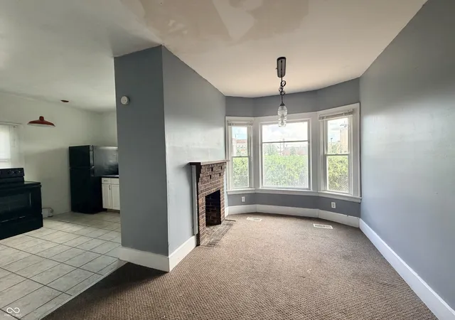 4th image of 212 N Elm St, Muncie, IN 47305 | MLS# 22106494