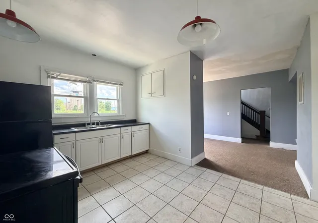 5th image of 212 N Elm St, Muncie, IN 47305 | MLS# 22106494