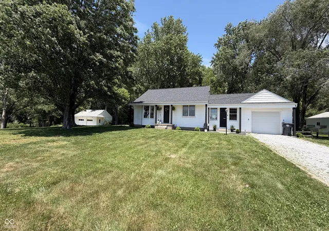 2nd image of 10932 E County Road 1025 N, Seymour, IN 47274 | MLS# 22106505