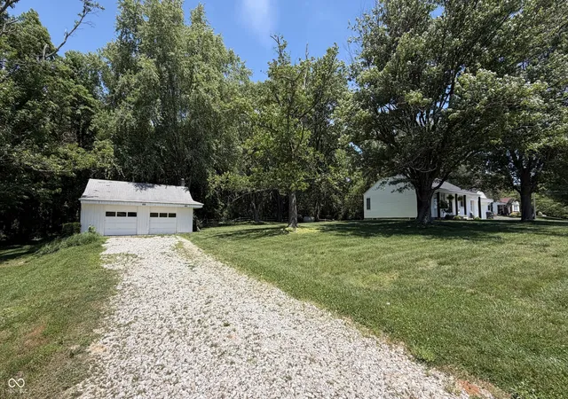 3rd image of 10932 E County Road 1025 N, Seymour, IN 47274 | MLS# 22106505