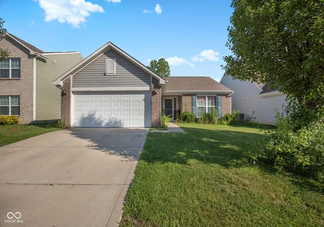 Photo 1 of Single family home for sale at 3720 Boundary Bay Dr, Indianapolis, IN 46217 | MLS# 22106545 | Listing updated on 2026-08-03
