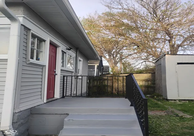 4th image of 5201 Burgess Ave, Indianapolis, IN 46219 | MLS# 22106555