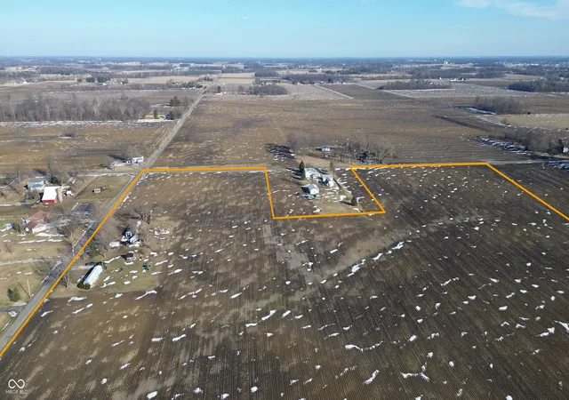 3rd image of 22600 Mulebarn Rd, Sheridan, IN 46069 | MLS# 22106600