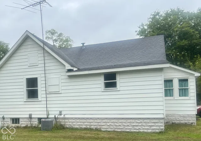 Photo 3 of Single family home for sale at 5090 S Neet Rd, Rockville, IN 47872 | MLS# 22106608 | Listing updated on 2026-10-06