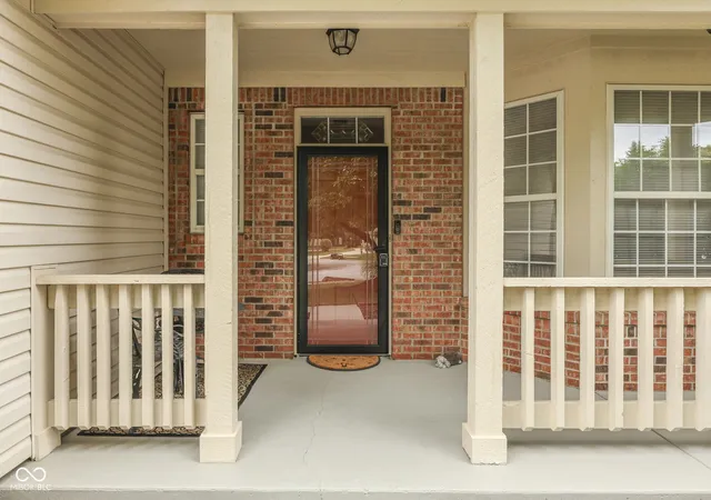 Photo 2 of Single family home for sale at 6814 Treyburn Cir, Indianapolis, IN 46237 | MLS# 22106630 | Listing updated on 2026-10-07