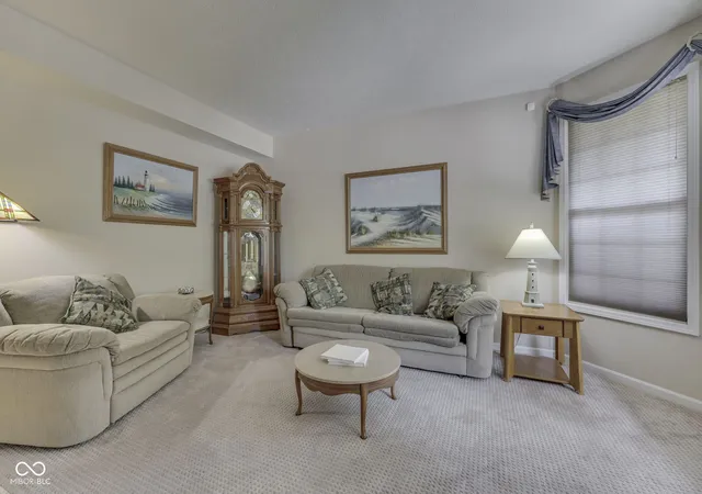 Photo 4 of Single family home for sale at 6814 Treyburn Cir, Indianapolis, IN 46237 | MLS# 22106630 | Listing updated on 2026-10-08