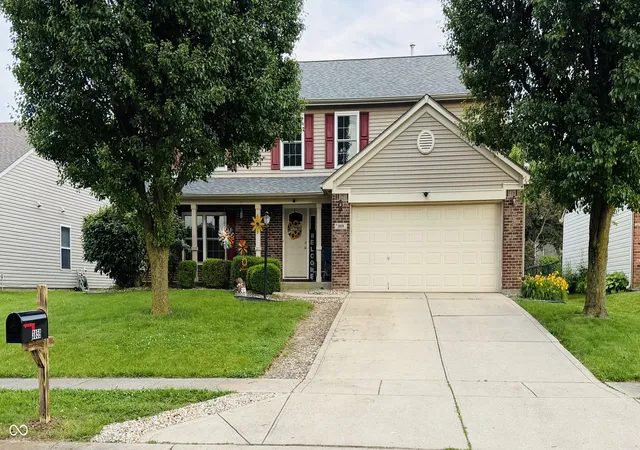 2nd image of 3859 Chancellor Dr, Greenwood, IN 46143 | MLS# 22106641