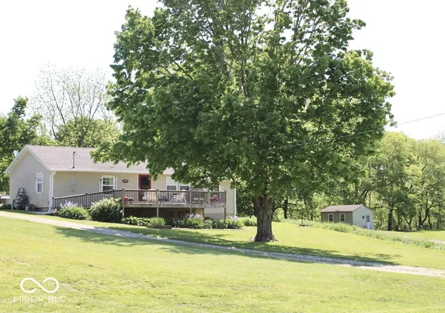 Homes for sale in Roachdale, IN | 13517 N County Road 275 W, Roachdale, IN 46172 | MLS# 22106696