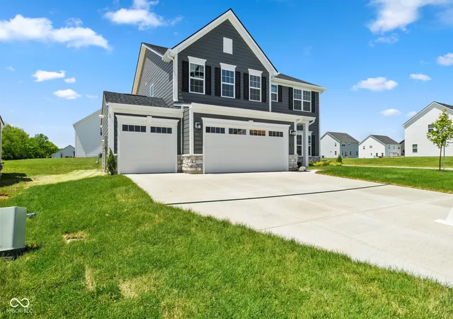 Homes for sale in Whiteland, IN | 326 Mcnair Rd, Whiteland, IN 46184 | MLS# 22106761