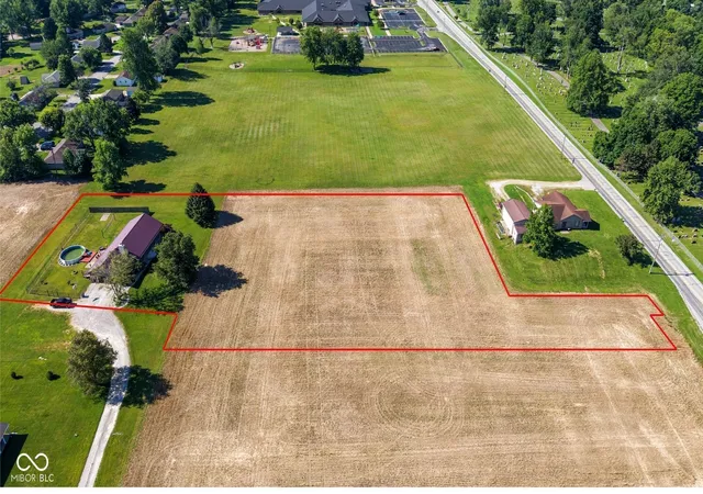 1st image of 1802 N Ewing St, Seymour, IN 47274 | MLS# 22106780