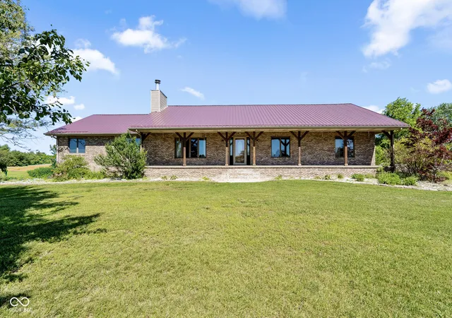 4th image of 1802 N Ewing St, Seymour, IN 47274 | MLS# 22106780