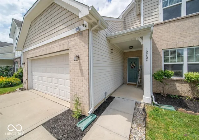 3rd image of 12704 Cold Stream Rd, Noblesville, IN 46060 | MLS# 22106796