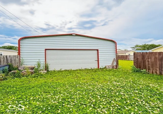Homes for sale in Frankfort, IN | 1003 Rowe St, Frankfort, IN 46041 | MLS# 22106813