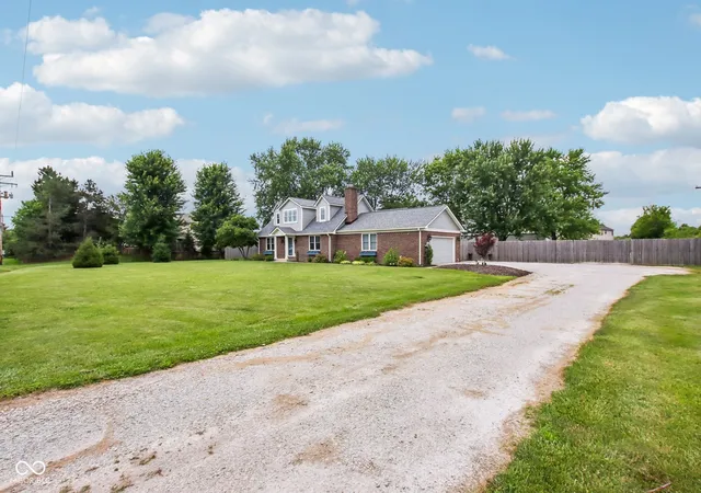4th image of 1924 S Avon Ave, Avon, IN 46123 | MLS# 22106837