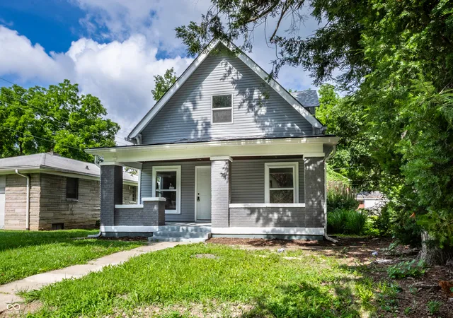 Photo 4 of Single family home for sale at 4046 Rookwood, Indianapolis, IN 46208 | MLS# 22106850 | Listing updated on 2026-08-06