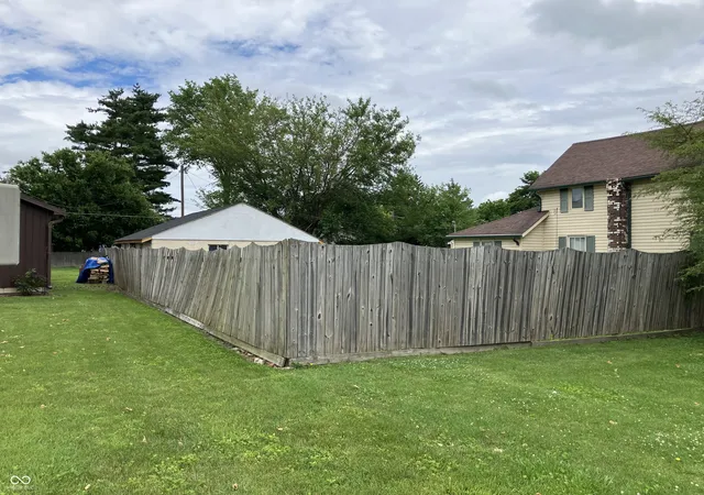 5th image of 1534 S P St, Elwood, IN 46036 | MLS# 22106854