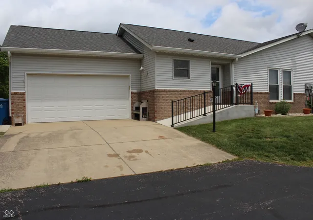 27th image of 400 Unit 1 Longcastle Dr, Greencastle, IN 46135 | MLS# 22106885