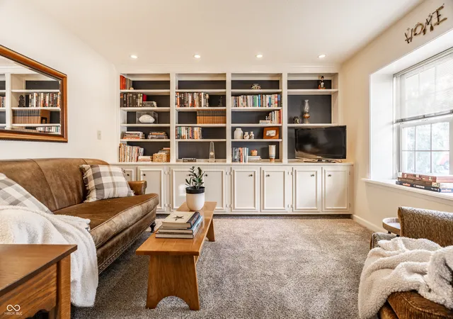 Photo 4 of Condo for sale at 3312 Bay Rd S Dr, Indianapolis, IN 46240 | MLS# 22106893 | Listing updated on 2026-06-30