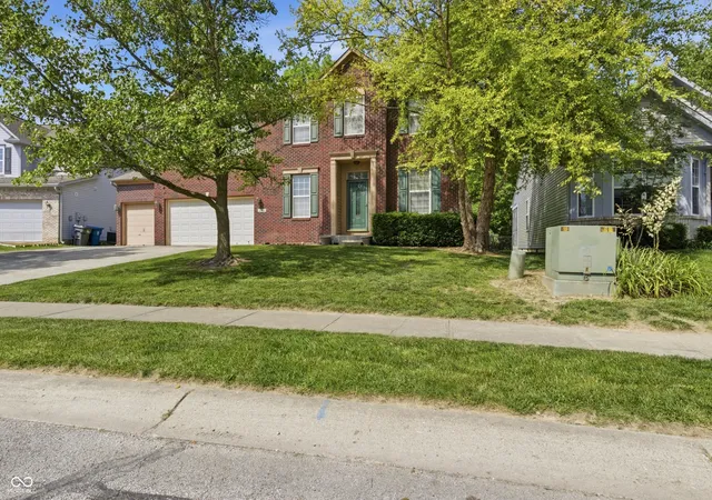 Photo 1 of Single family home for sale at 11320 Bear Holw Ct, Indianapolis, IN 46229 | MLS# 22106904 | Listing updated on 2026-06-08