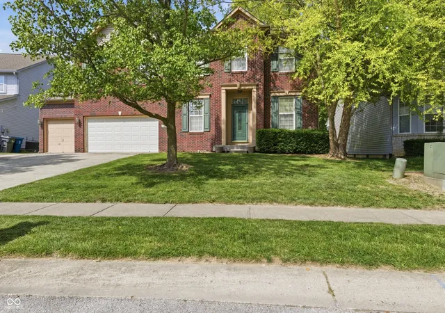 Photo 2 of Single family home for sale at 11320 Bear Holw Ct, Indianapolis, IN 46229 | MLS# 22106904 | Listing updated on 2026-06-08