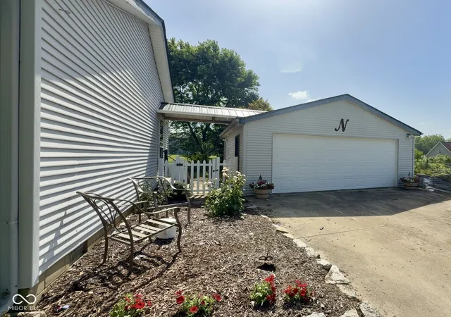 Homes for sale in Scipio, IN | 9470 N County Road 700 W, Scipio, IN 47273 | MLS# 22106925