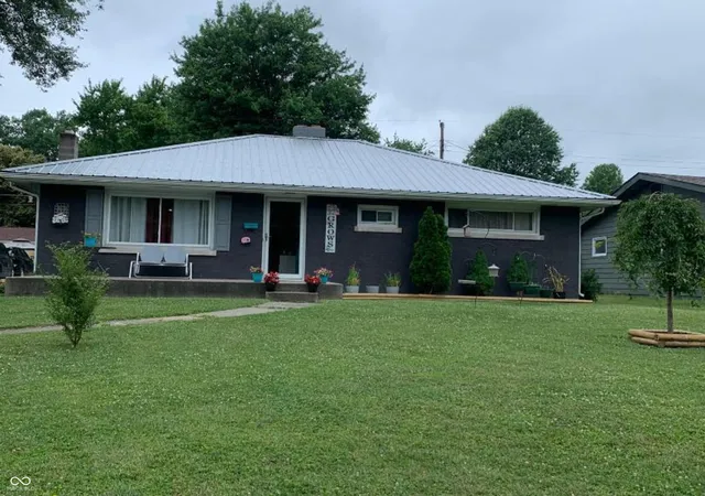 Homes for sale in North Vernon, IN | 333 Norris Ave, North Vernon, IN 47265 | MLS# 22106936