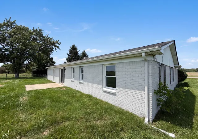 Homes for sale in Fortville, IN | 1677 E State Road 234, Fortville, IN 46040 | MLS# 22106958