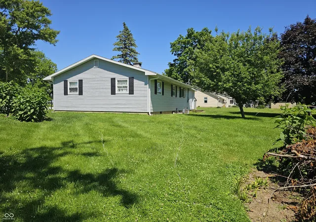 5th image of 202 W Walnut St, Bainbridge, IN 46105 | MLS# 22106976