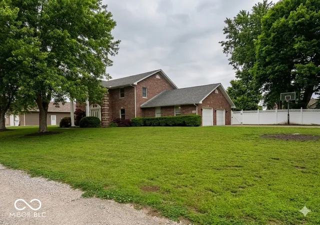 3rd image of 2490 E Northwood Ave, Terre Haute, IN 47805 | MLS# 22106993