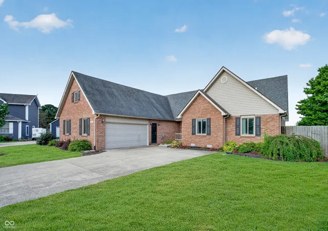 Photo 2 of Single family home for sale at 9481 Tiger Ct, Lapel, IN 46051 | MLS# 22106998 | Listing updated on 2026-09-24