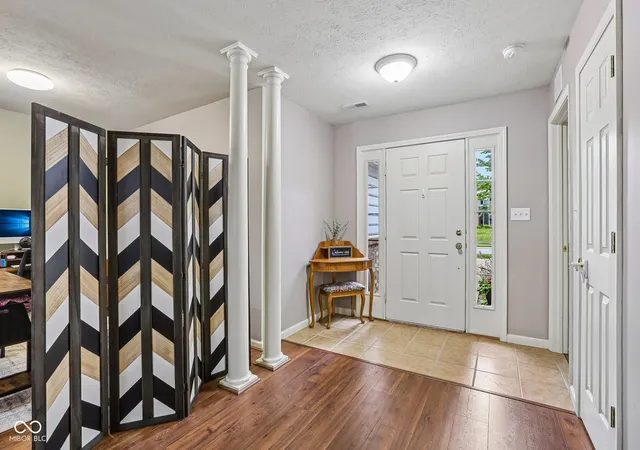 5th image of 642 Crossfield Dr, Indianapolis, IN 46239 | MLS# 22107010