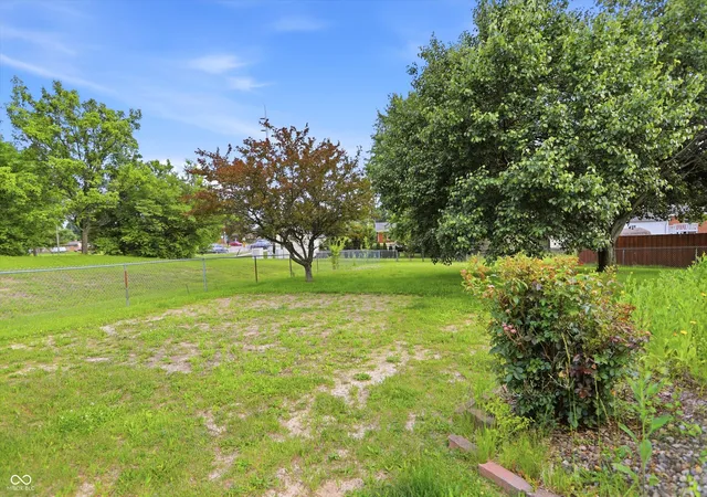 40th image of 4025 Maple Manor Dr, Indianapolis, IN 46237 | MLS# 22107018