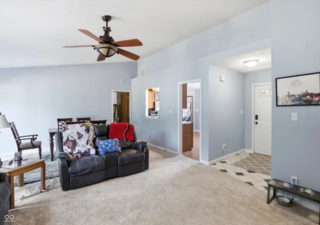4th image of 4025 Maple Manor Dr, Indianapolis, IN 46237 | MLS# 22107018