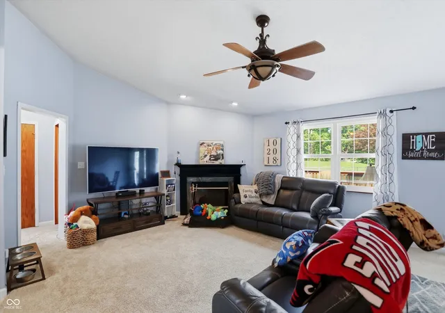 5th image of 4025 Maple Manor Dr, Indianapolis, IN 46237 | MLS# 22107018