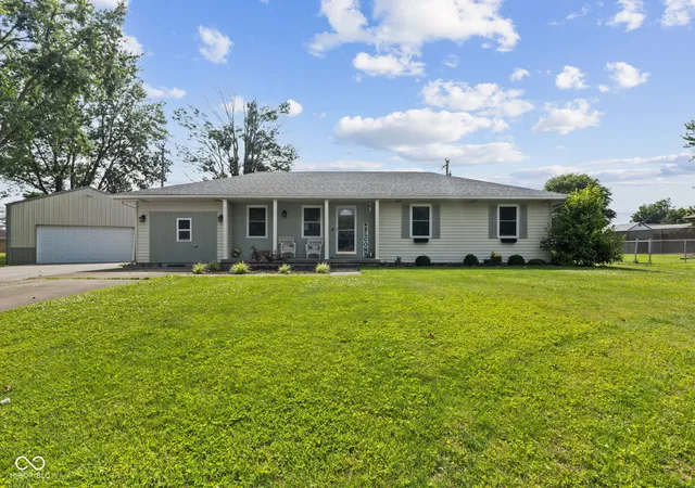 Homes for sale in Seymour, IN | 740 Linden Dr, Seymour, IN 47274 | MLS# 22107020