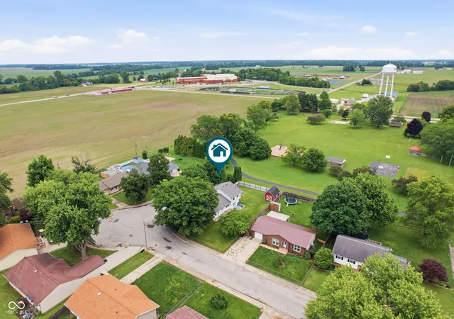Homes for sale in Lapel, IN | 203 Kerr Dr, Lapel, IN 46051 | MLS# 22107069