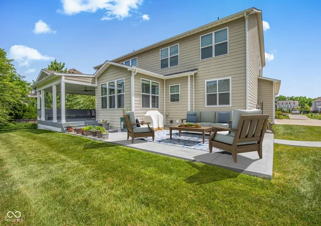 5th image of 3796 Conifer Dr, Zionsville, IN 46077 | MLS# 22107079
