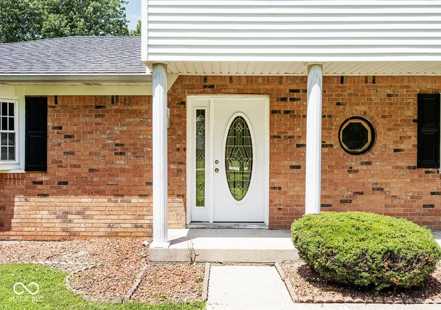 2nd image of 6084 W 100 S S, New Palestine, IN 46163 | MLS# 22107084