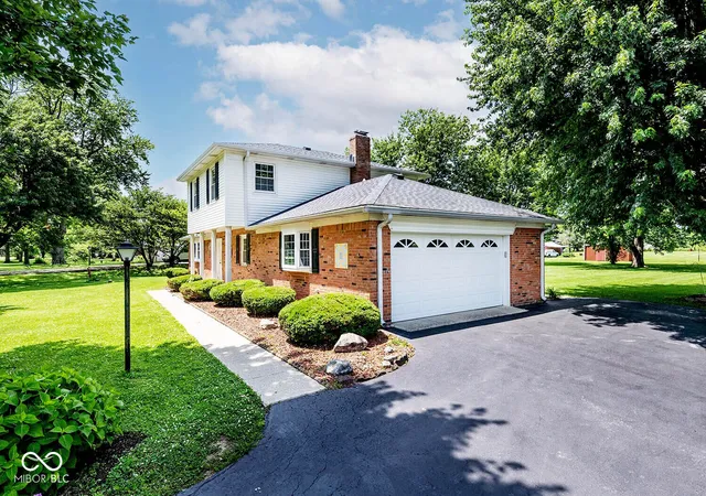 4th image of 6084 W 100 S S, New Palestine, IN 46163 | MLS# 22107084