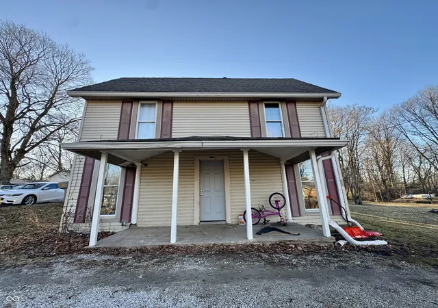 Homes for sale in Crawfordsville, IN | 810 E Elmore St, Crawfordsville, IN 47933 | MLS# 22107087