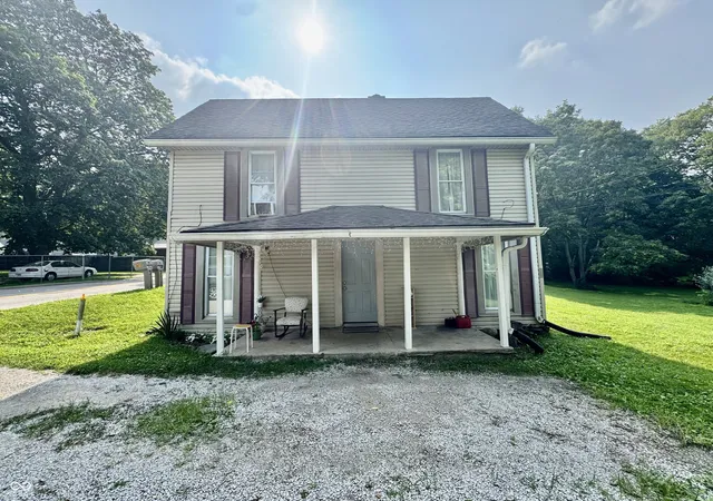 1st image of 810 E Elmore St, Crawfordsville, IN 47933 | MLS# 22107087