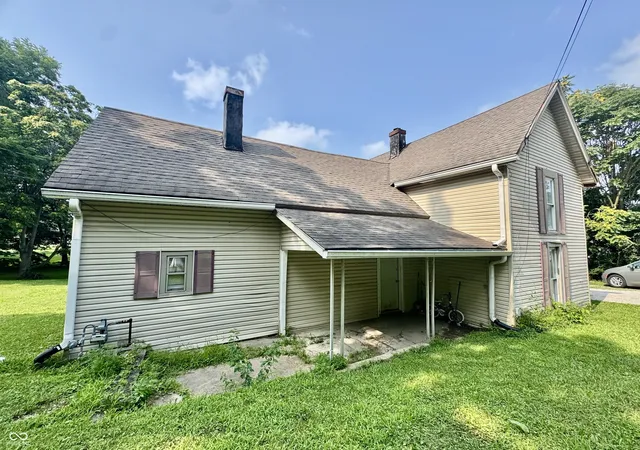 3rd image of 810 E Elmore St, Crawfordsville, IN 47933 | MLS# 22107087