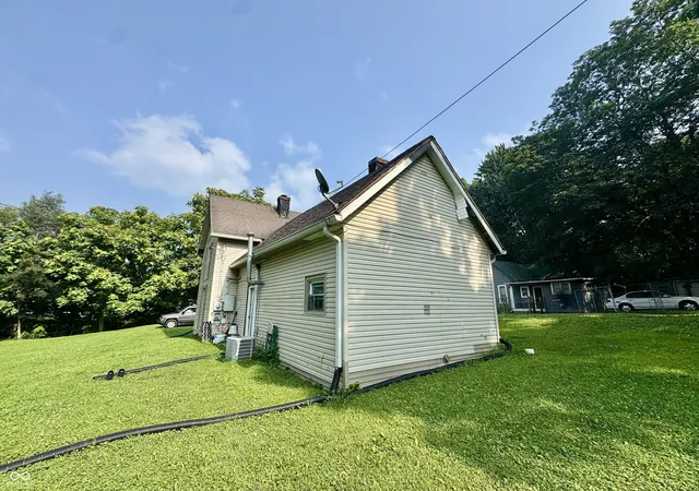 4th image of 810 E Elmore St, Crawfordsville, IN 47933 | MLS# 22107087